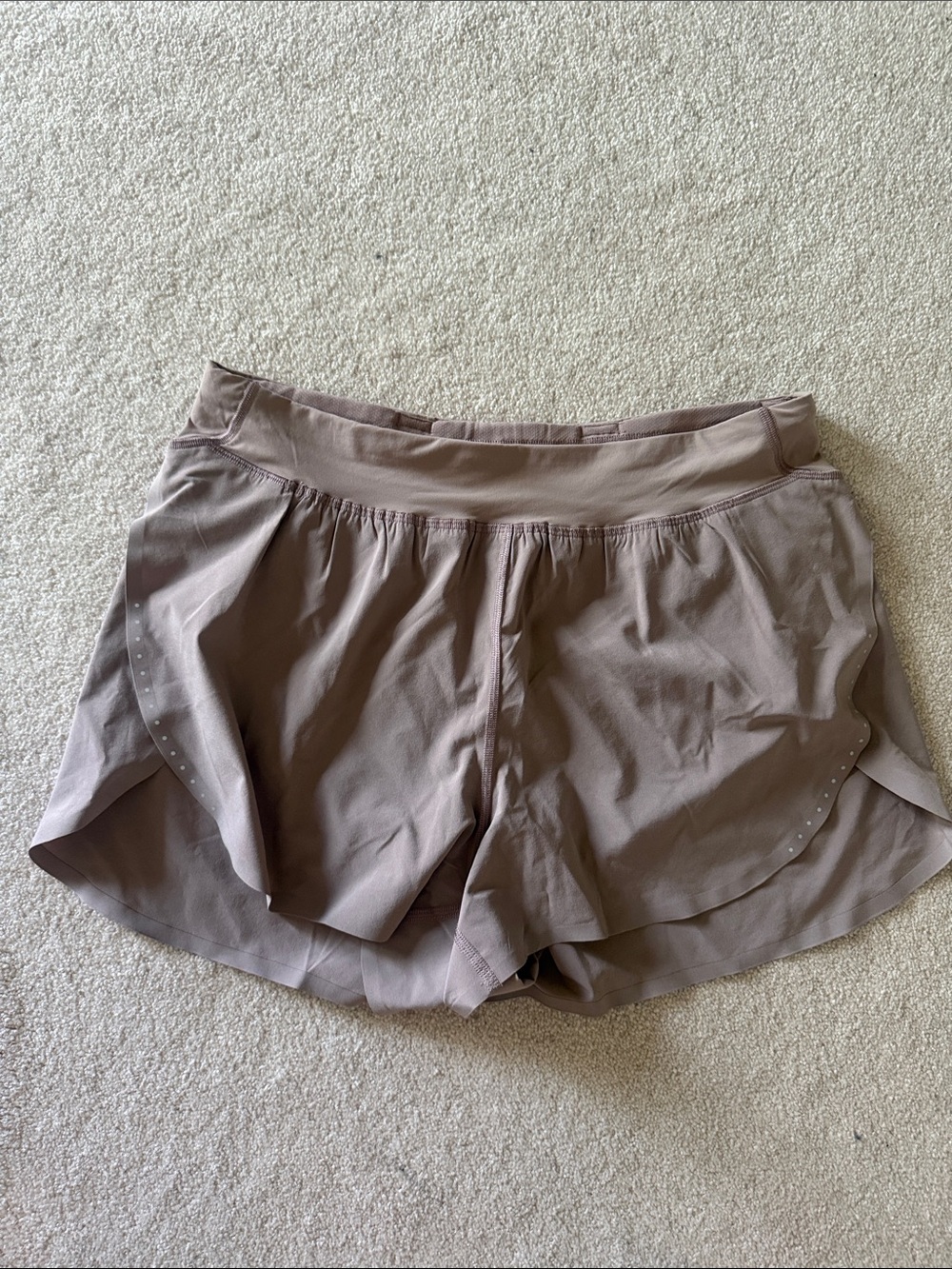 Lululemon Women’s Performance Running Shorts in Mauve Taupe
